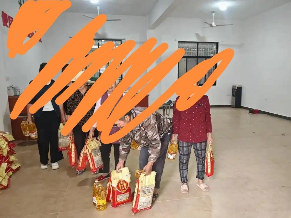 [中国赞]为啥美国颜色革命在中国不行？原因太简单了，就是小气！咱们中国人是务实的