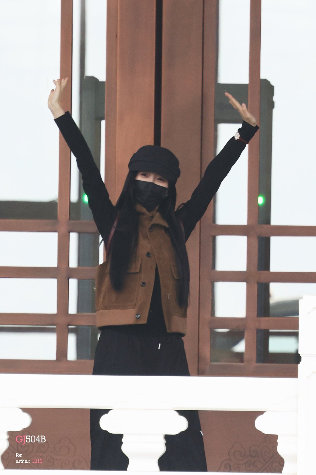 虞书欣  ysx虞书欣﻿灿如繁星 ysx虞书欣云初令 “见一面吧 不是三寸小卡的