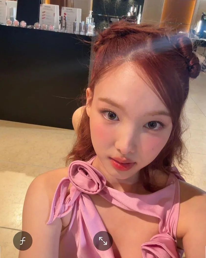 草莓小蛋糕🍓🎀*林娜琏 ​​​