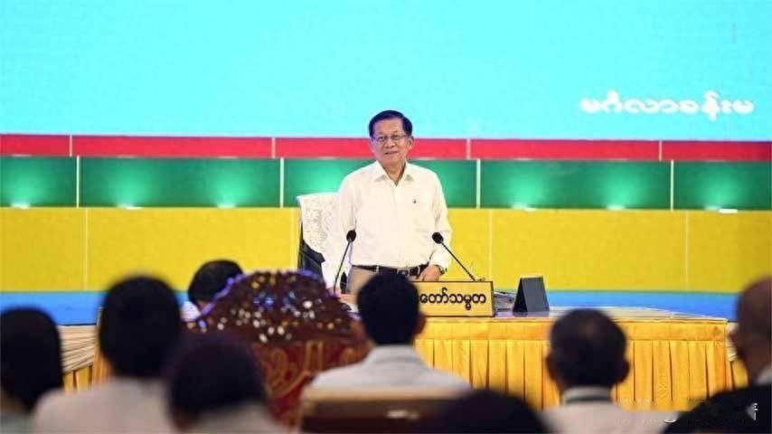 月耗外汇5800万美元 敏昂莱希望民众“少吃油”省外汇
据仰光新时代报道，7 月
