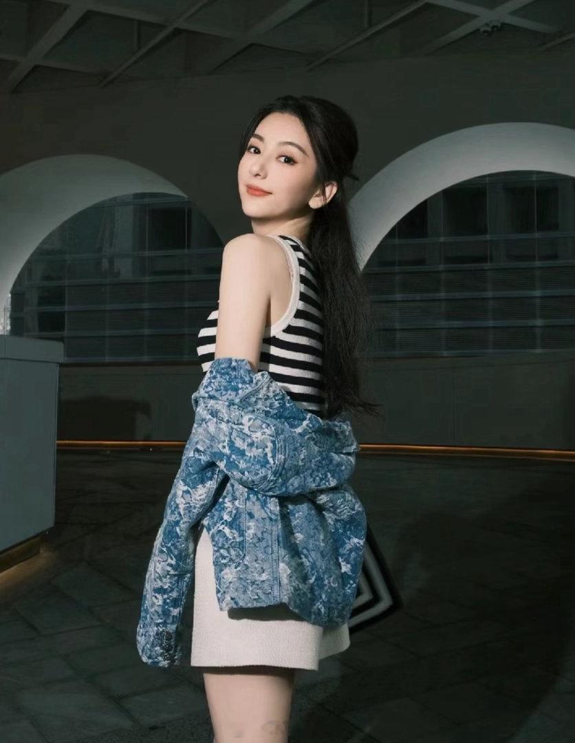 方媛首演疯批恶妈本以为只是初次试水，没想到直接贡献出封神名场面，将恶妈骨子里的自