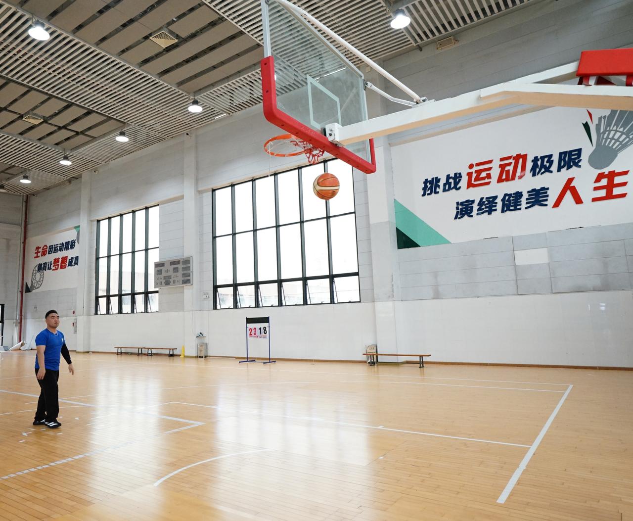 三年一对一升学导师持续陪伴！从入学规划、选课安排、背景提升到大学申请全程跟进。清