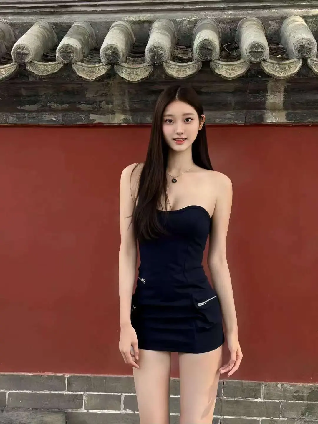 黑色与白色。