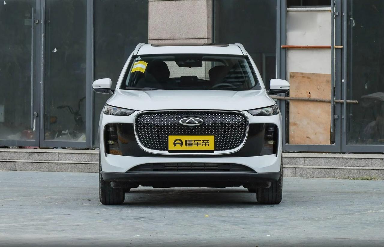 有个老铁问我，瑞虎8 PLUS二手车怎么挑。今儿我必须给大家掰扯明白，这车二手水