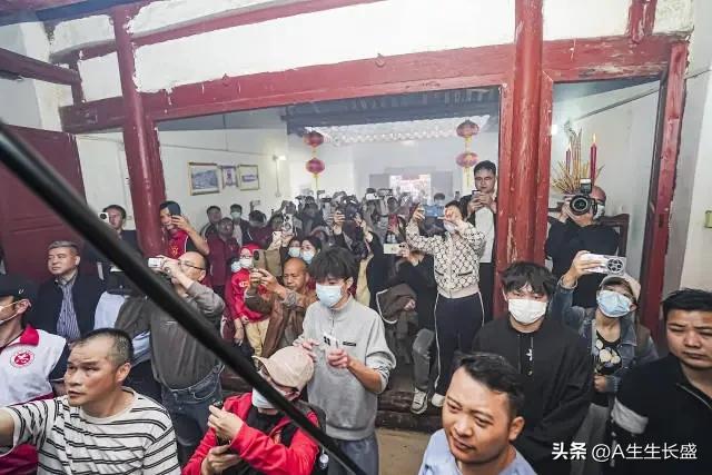 新年生活图鉴过年民俗，热闹的场景和欢喜的人群！