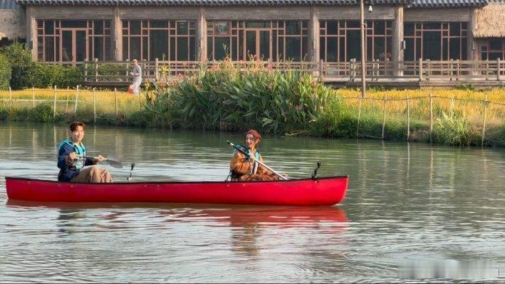 刘宪华回归第一章划船蘑菇屋真·文艺复兴！ 刷到路透我惊呆了，Henry这波真是！