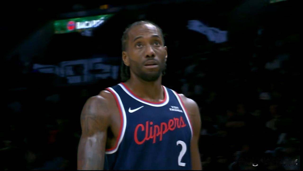 快船当家球星伦纳德真是无愧于心！在今天快船客场以123：140惨败于热火的比赛中