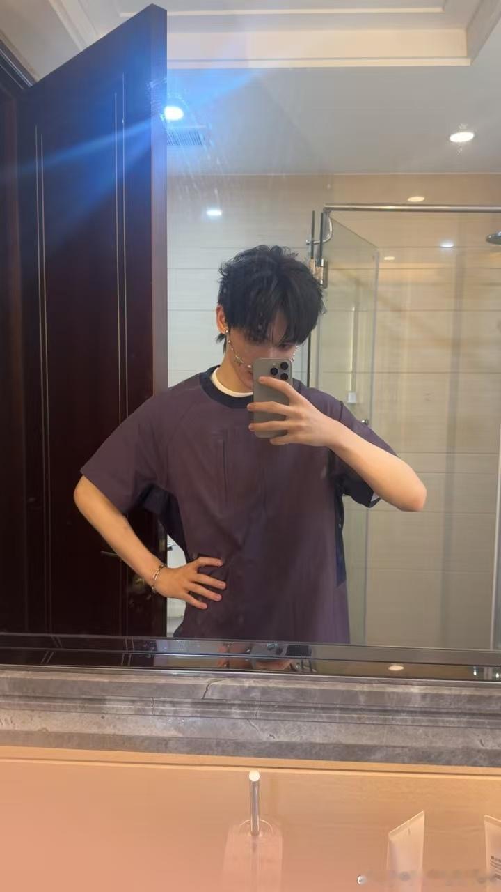 库里要来了余宇涵你不来看吗 库里来重庆， 一定不会缺席！亲眼见到偶像的篮球风采，