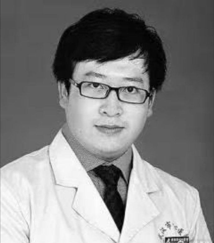眼科医生李文亮，于2020年2月7日，因病情恶化，经抢救无效死亡。时年34岁。 