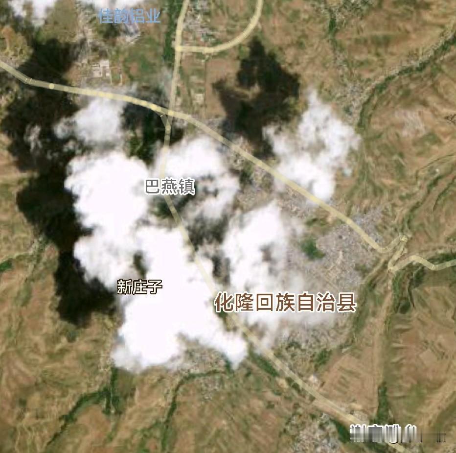 白云掩盖下的这座小县城，就是席卷全国的兰州拉面的发源地。准确来说，兰州拉面当然源