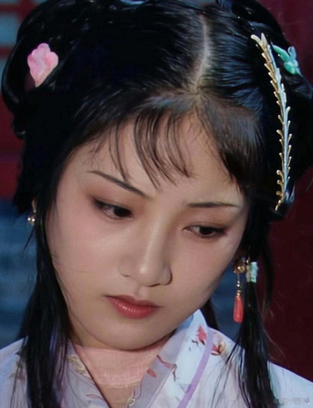 87版《红楼梦》紫鹃：徐丽霞饰！这种经典再难拍出！ ​​​