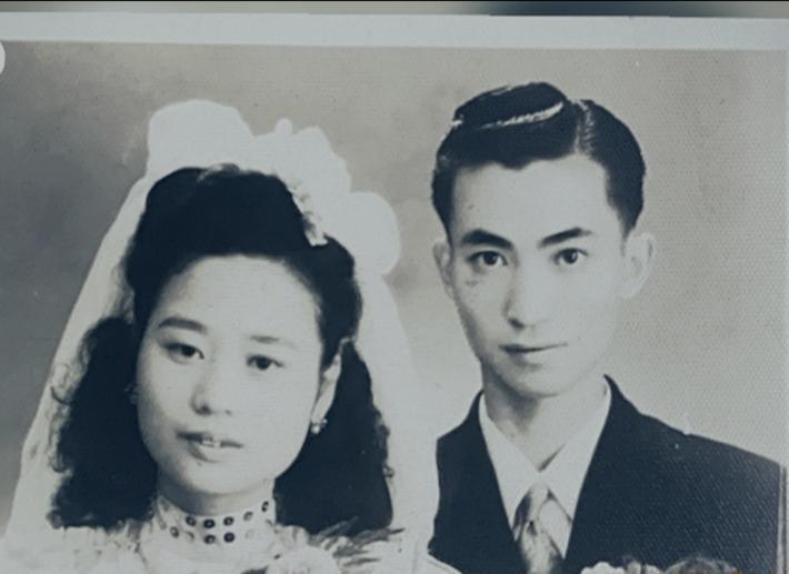[太阳]1949年，重庆解放前一天，一位红色特工身中27枪，壮烈牺牲，不久，他新