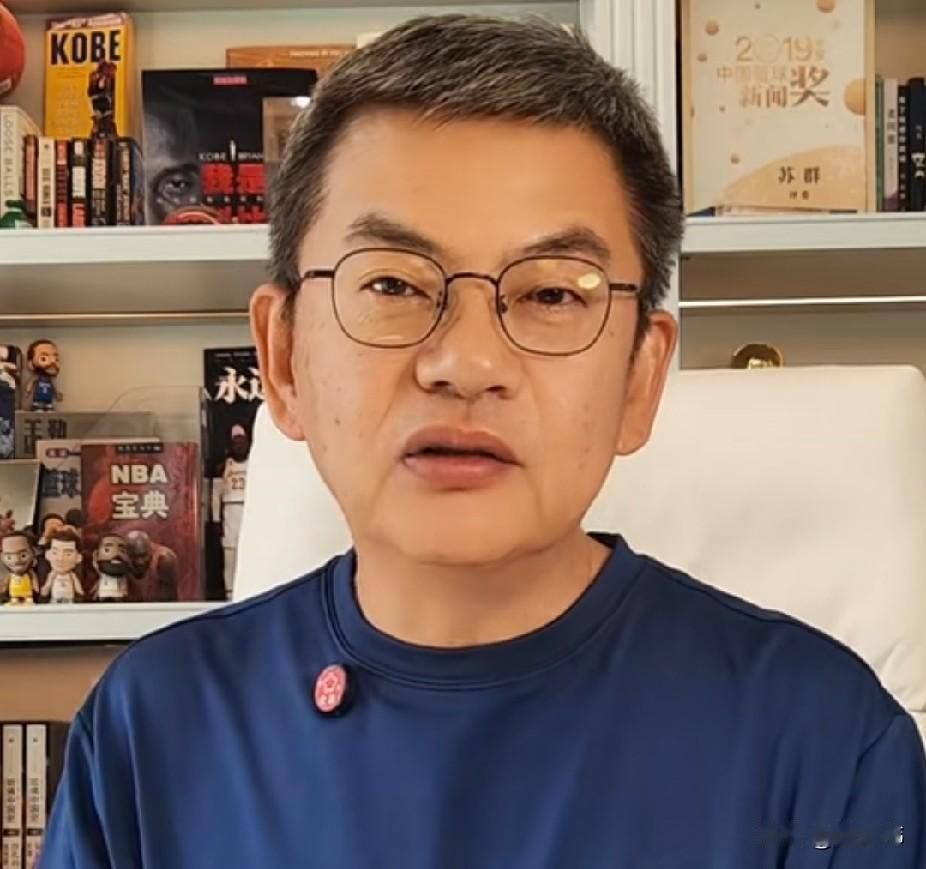 苏群谈伦纳德和鲍尔默：

“很多人在问，为什么出事之后，伦纳德没啥事，就被罚了7