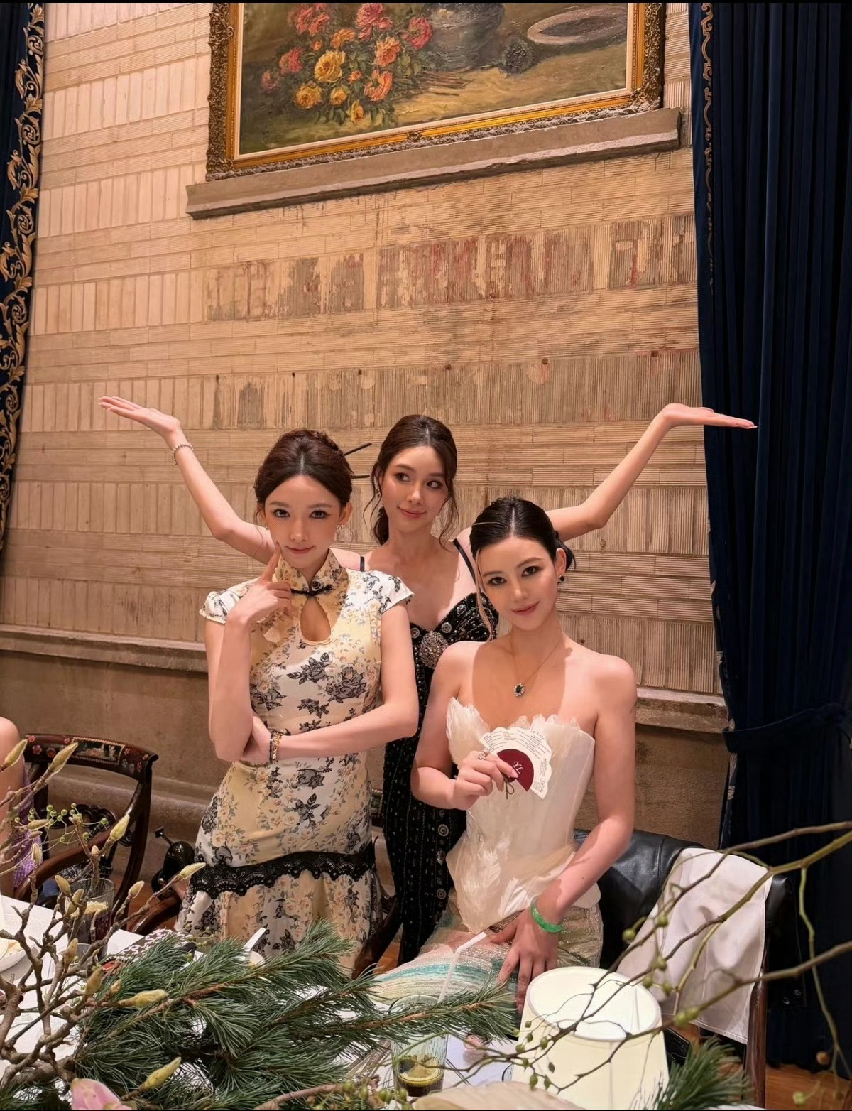 陪朋友过生日🎂的潇~最新潇息 ​​​