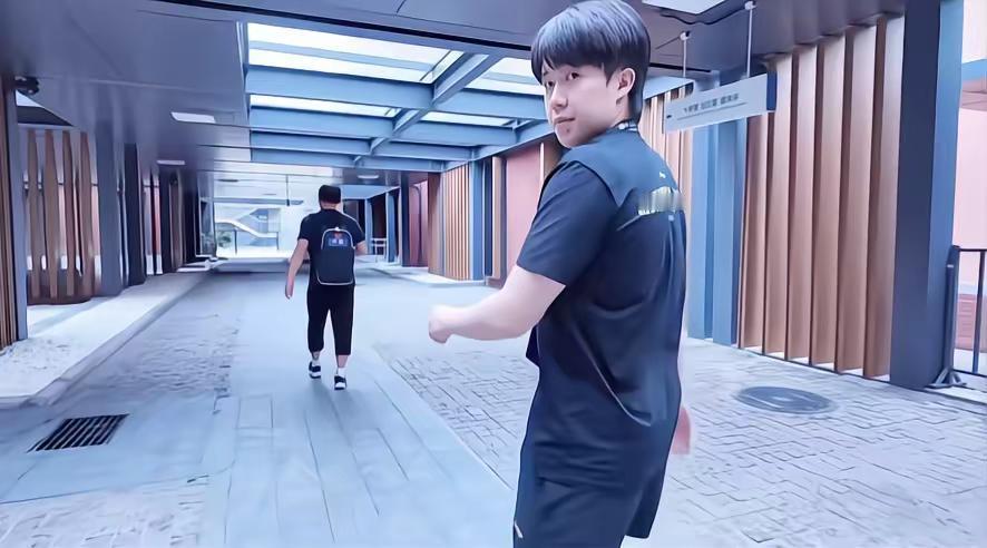 完全小豆包视角 王楚钦