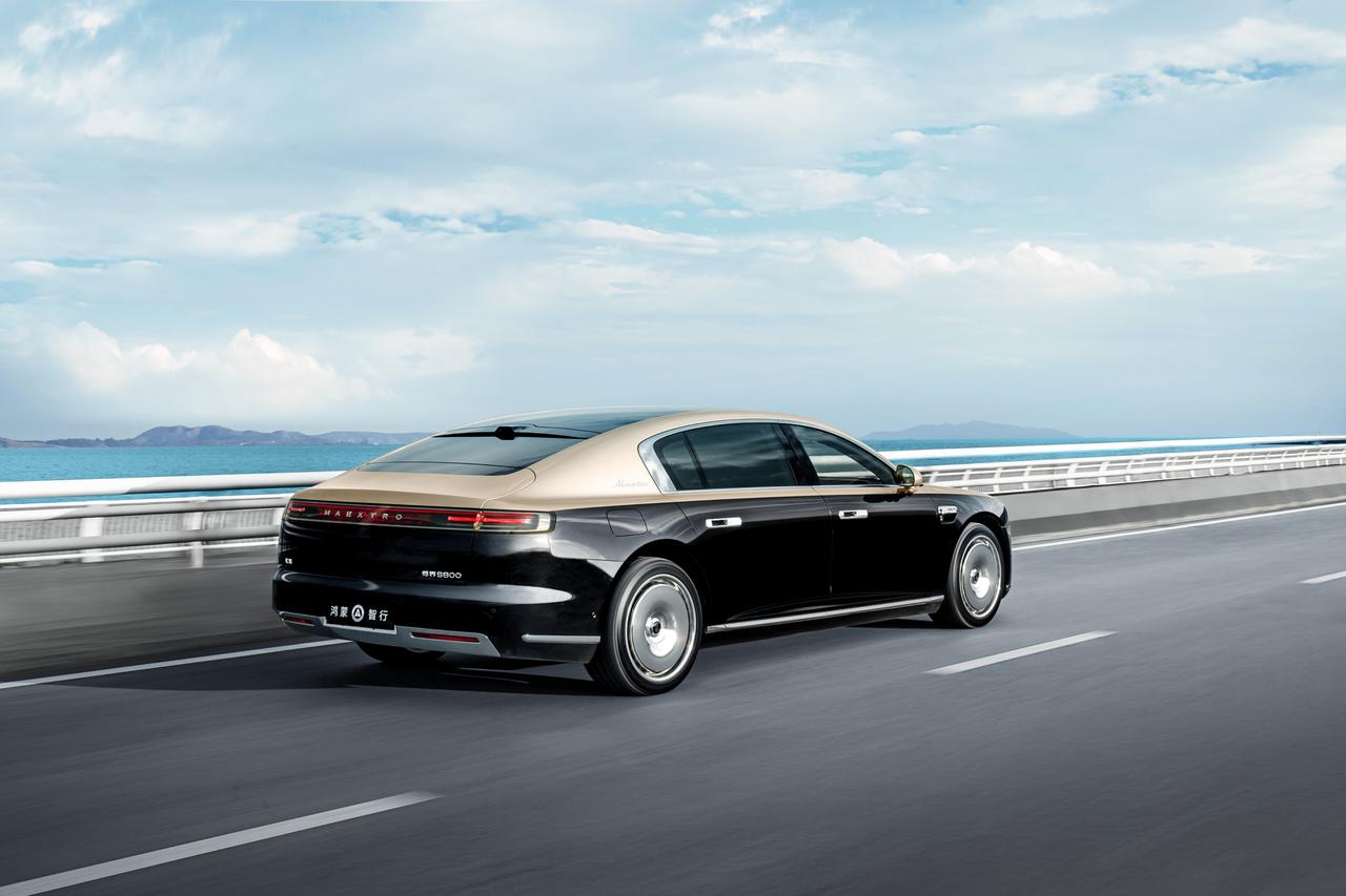 技术实力见证，尊界S800引领科技奢华潮流
科技奢华的核心，是让前沿技术服务于人