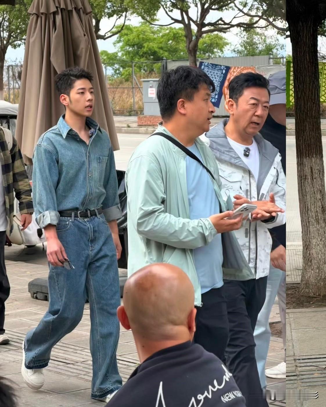 最近全网都在猛夸郭涛儿子石头颜值逆袭，吹成星二代帅哥天花板。可客观来看，这长相放