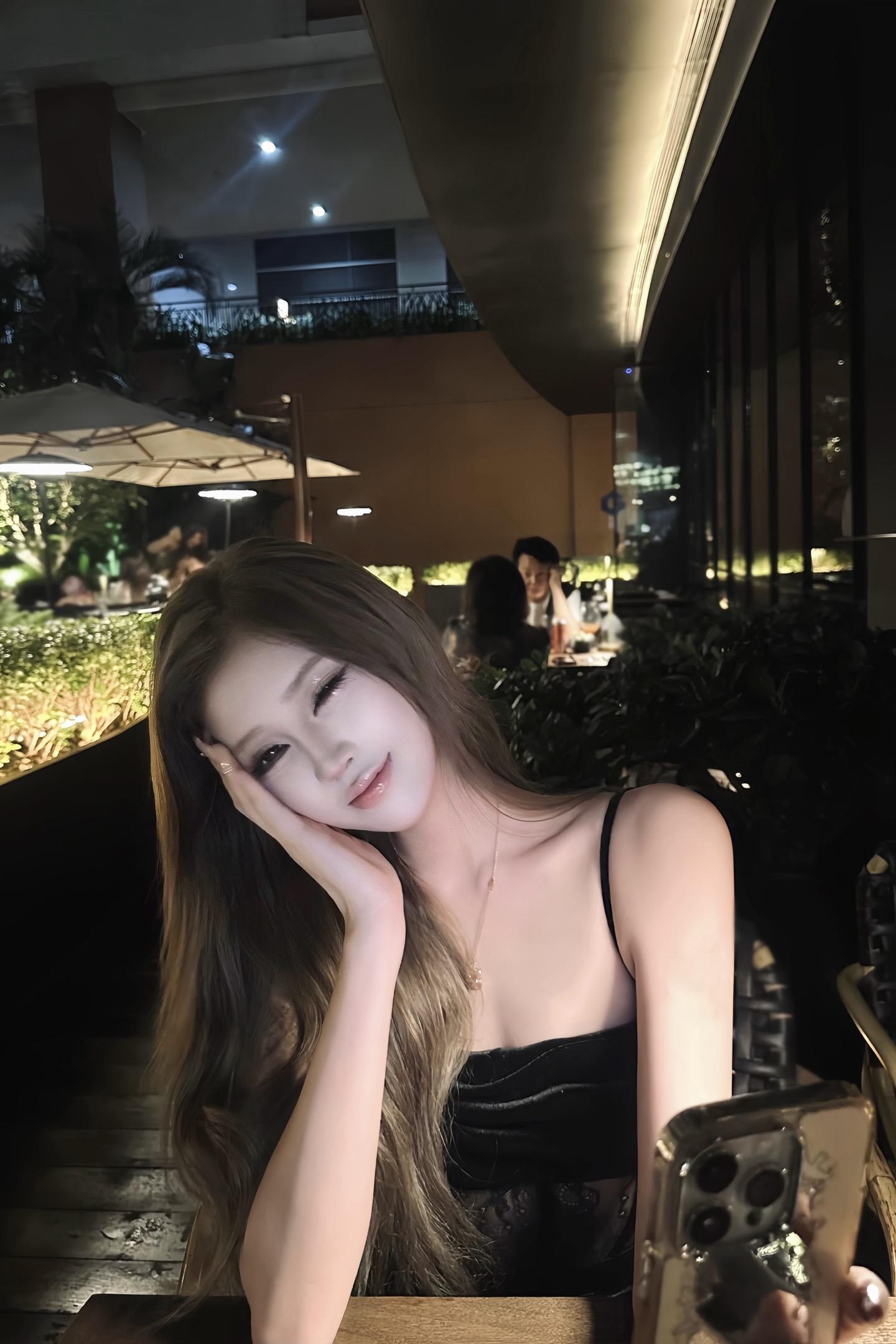 有机会我把我的故事讲给你听 你帮我擦眼泪。