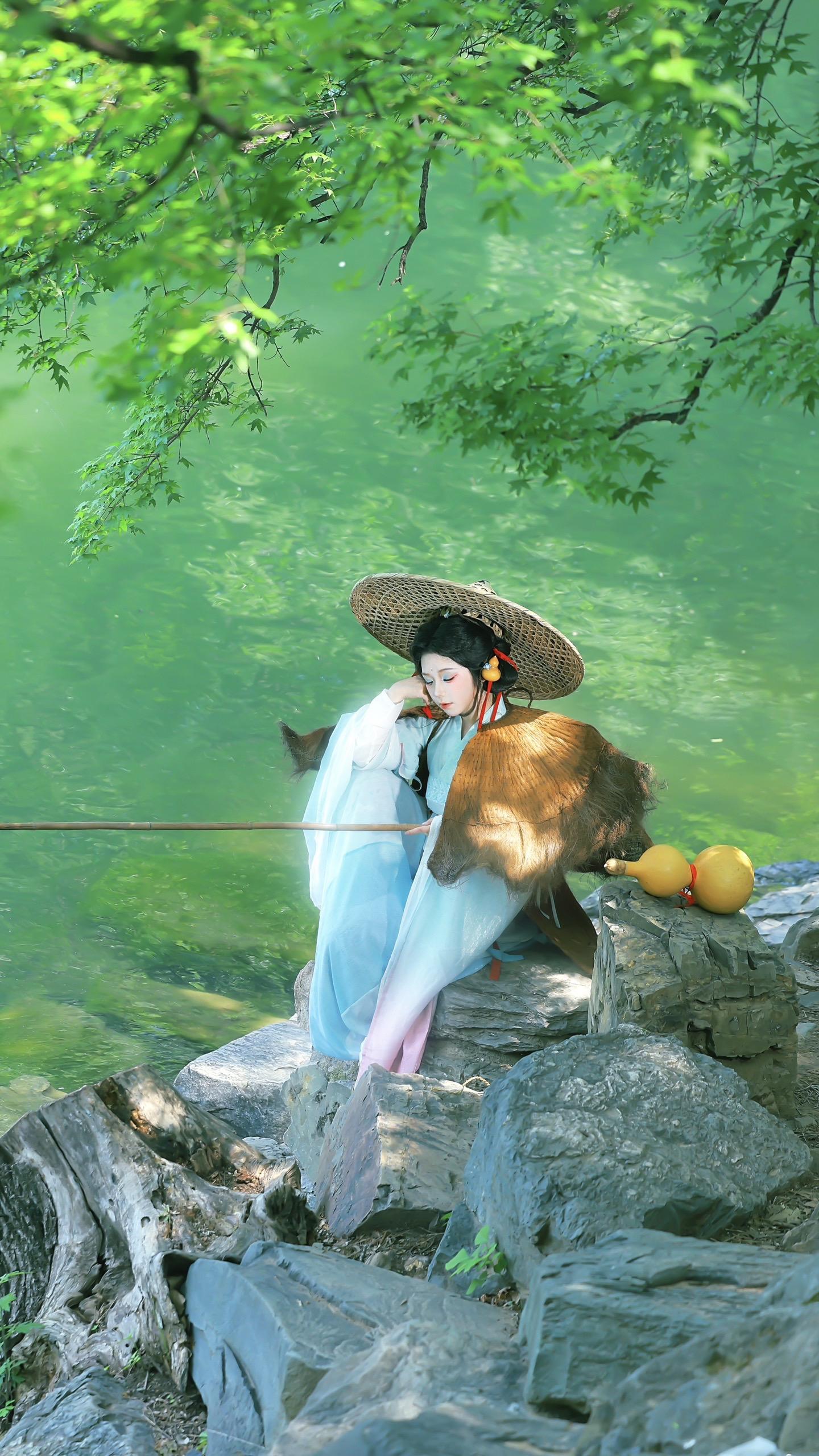 我是小仙童，逍遥又自由。🧚‍♀️：  💄