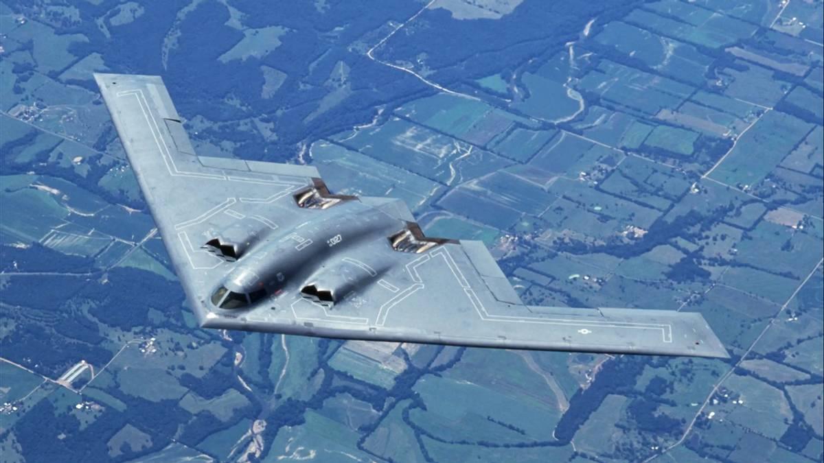 美国B-2轰炸机是中国的克星？它几乎能让所有对手感到畏惧，但面对中国，最多也只有