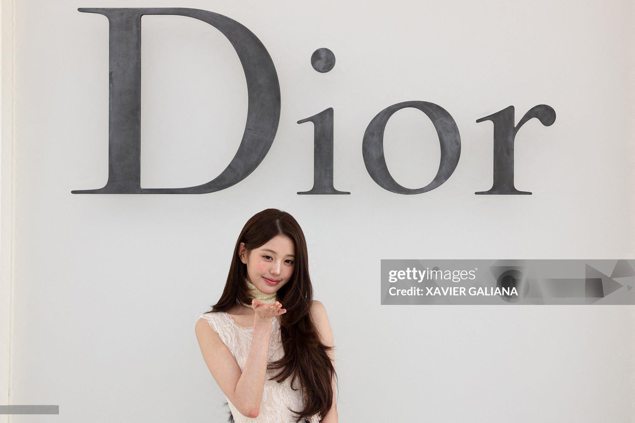 张元英｜Dior大秀 今晚的 Dior Girl ！美丽的秀场首秀亮相 ，无缝衔