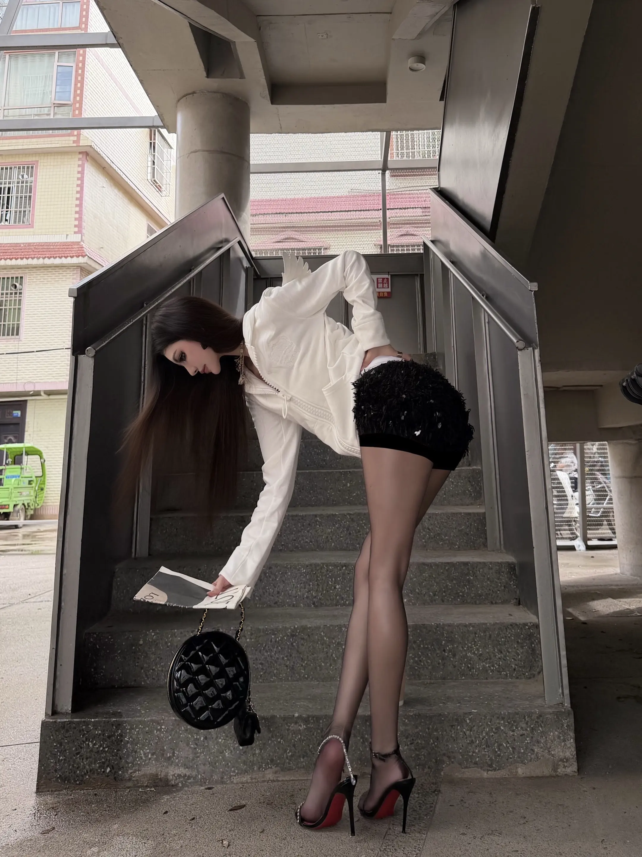 建模手办。