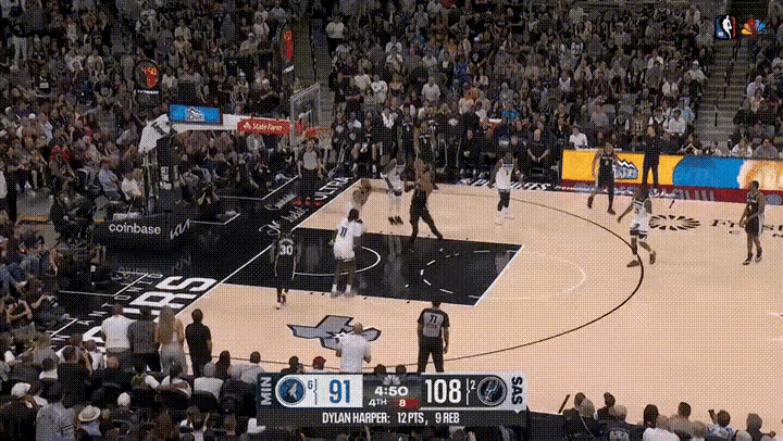 NBA 你就是文班亚马的大号玩具作为四届DPOY的戈贝尔，在自己的法国小老弟文班