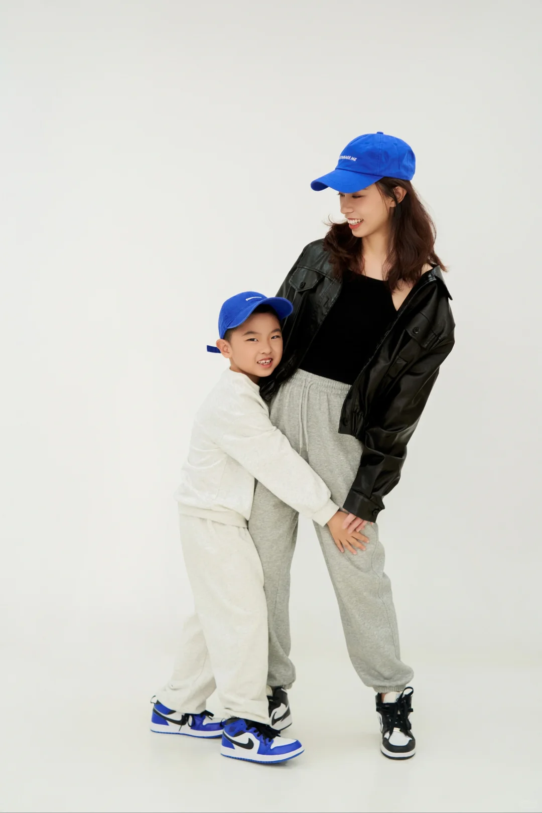 🎉 介绍下，这是我的拍照搭子✨