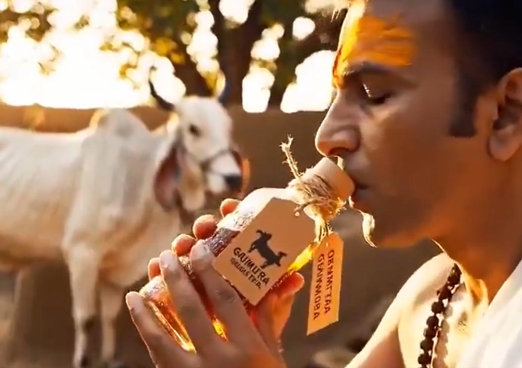 又是印度，但是这次必须支持。

印度教圣地甘戈特里神庙，最近出了一个规定。

凡