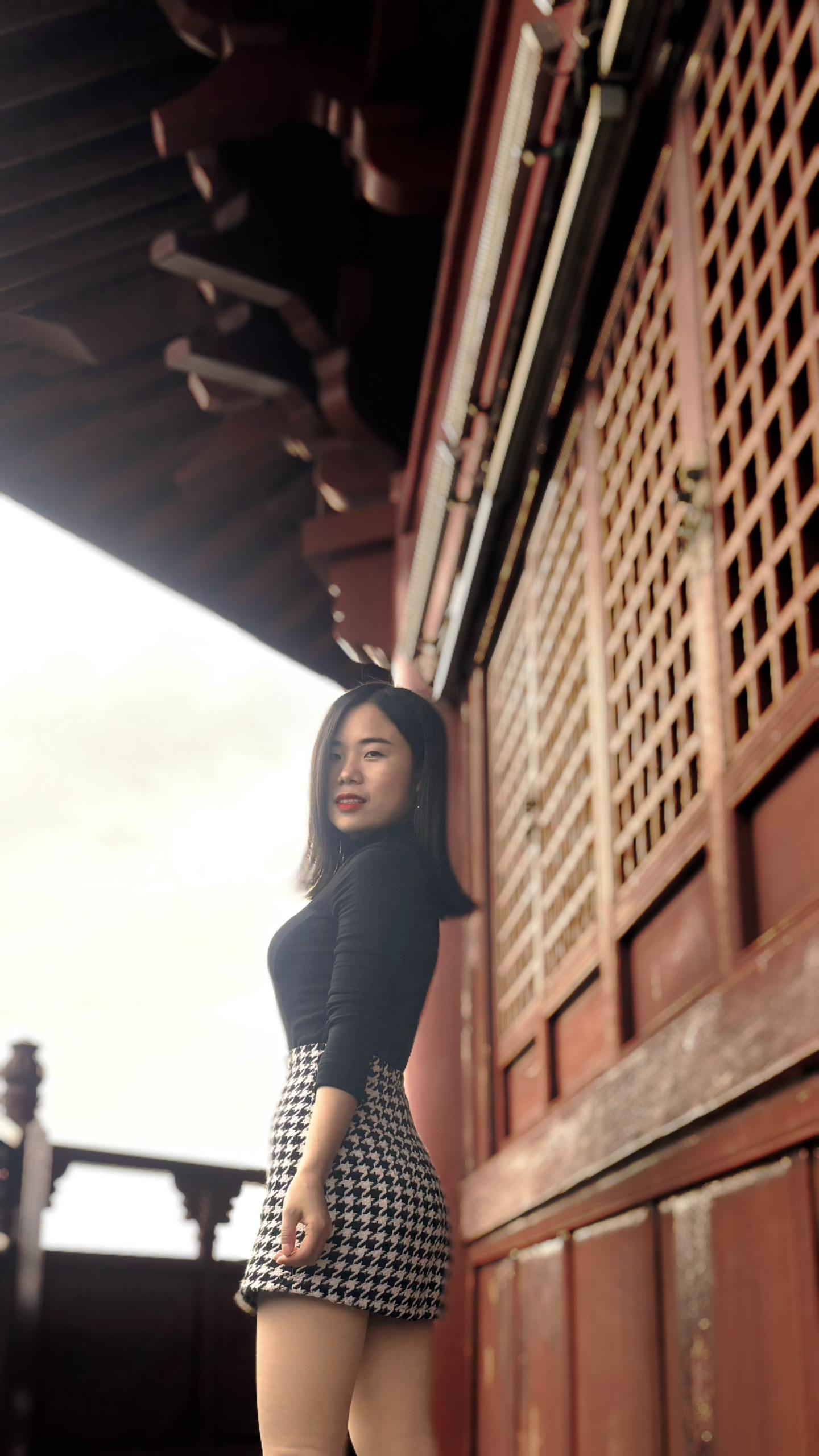 欲买桂花同载酒 ，终不似少年游