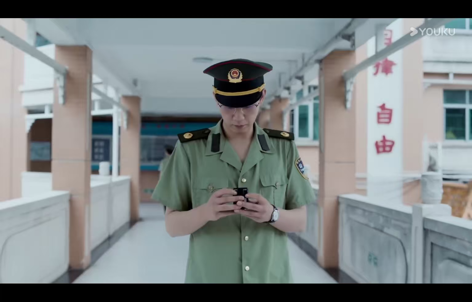 话说，顾老师在哈岚真的没有联络工具啊，两次被抓都是抢对方手机，故事会那pa北说整