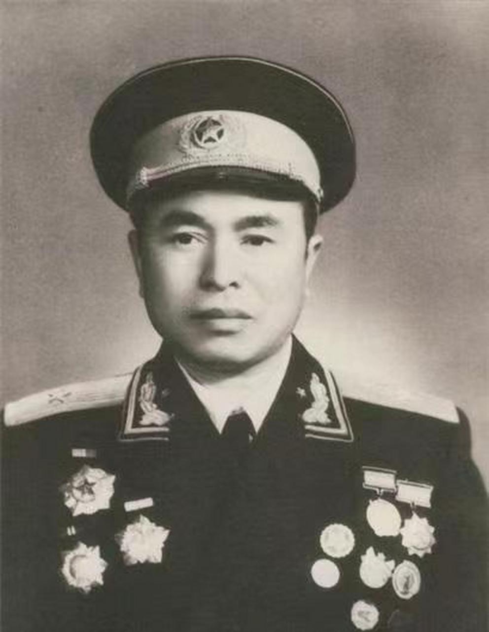 1946年，6000 解放军被围，面对三万敌军，旅长心凉了半截，下令烧毁所有机密