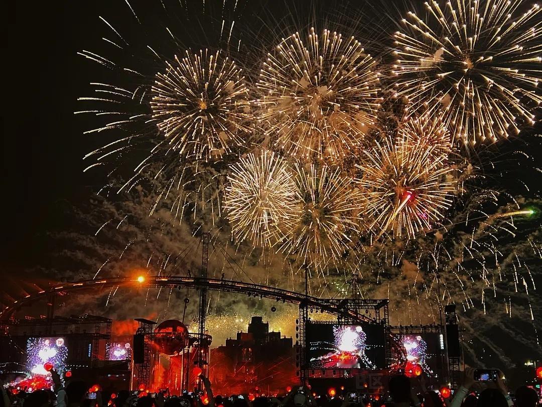 继日出演唱会后，华晨宇再官宣新形式演唱会🚀火箭场🎉 ​​​