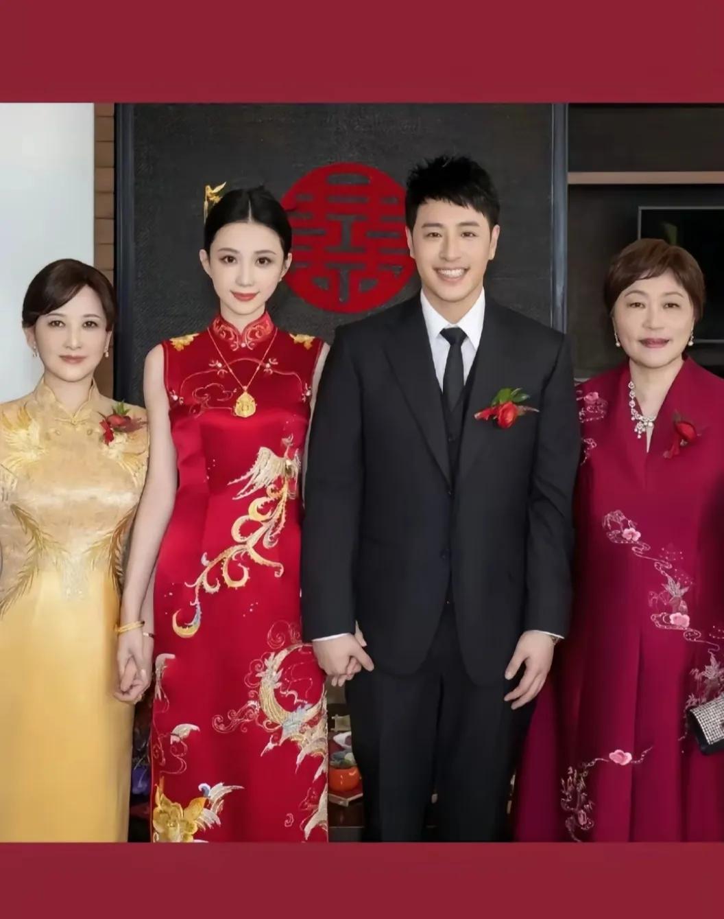 潘帅结婚了！

老婆很漂亮啊

岳母颜值也很高

虽然他比老婆大十几岁

可是两
