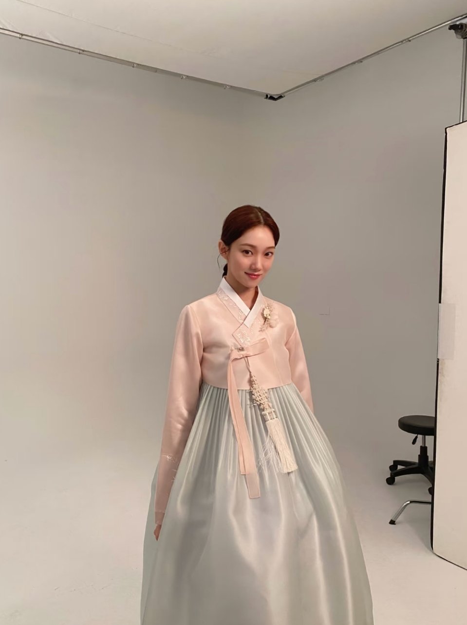 李圣经 💛李圣经身材 💙李圣经0810生日快乐 玫瑰无因由，花开即花开她不求