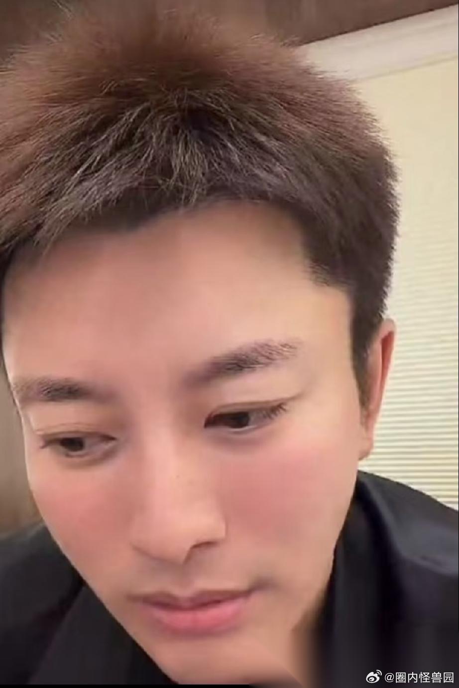 有没有人发现， 贾乃亮真不是谦虚，而是现在 拍戏和直播的差距，实在太悬殊了！ 圈