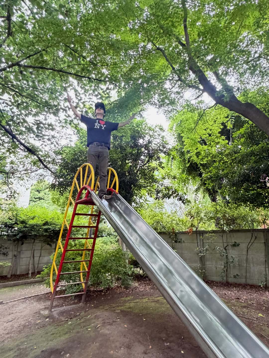 “CB百蓝_。260528金钟云 IG+TW更新：Stay close enou