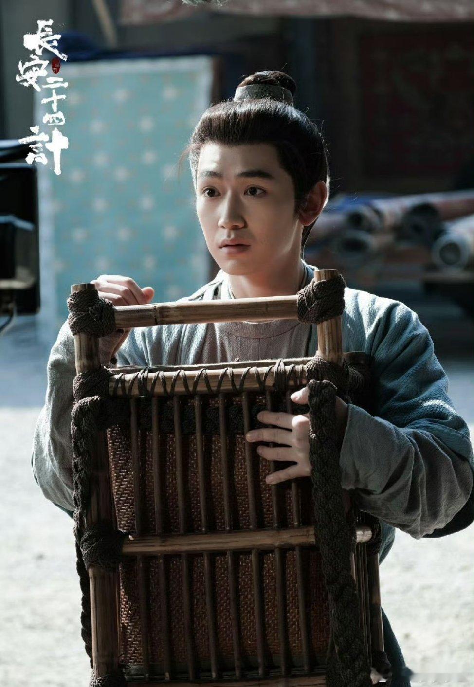 怕反派变脸更怕反派不变脸苏长林你别笑了！笑着跟人说话转头就拿砖头砸人，这笑面虎属