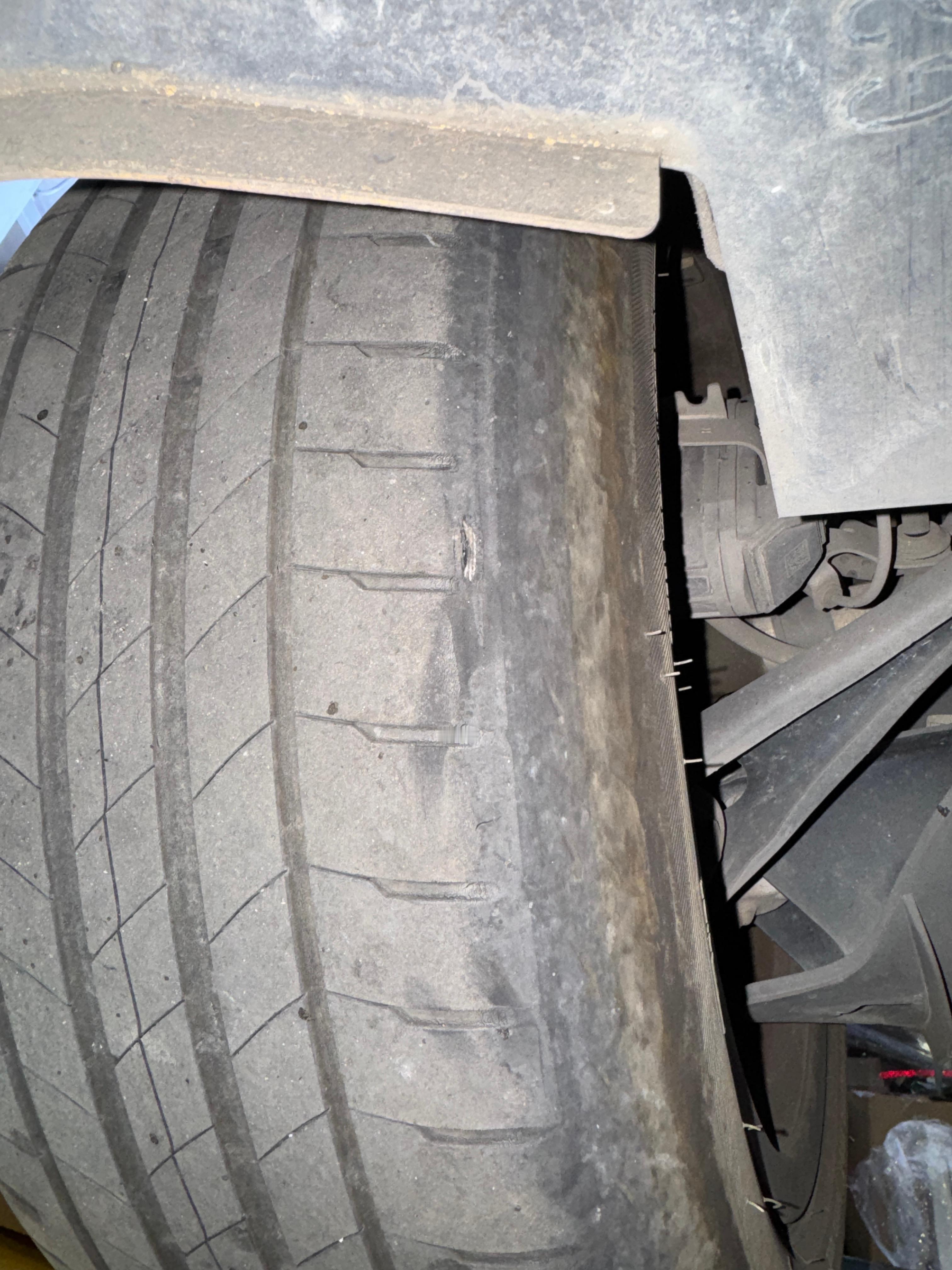 又有理由消费了每年更换一条后轮胎，和购买保险的时间一样准时