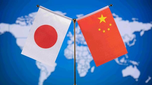 这次轮到日本强烈不满和抗议了！日本要求跟我们启动谈判，我们不予理会！4 月 20