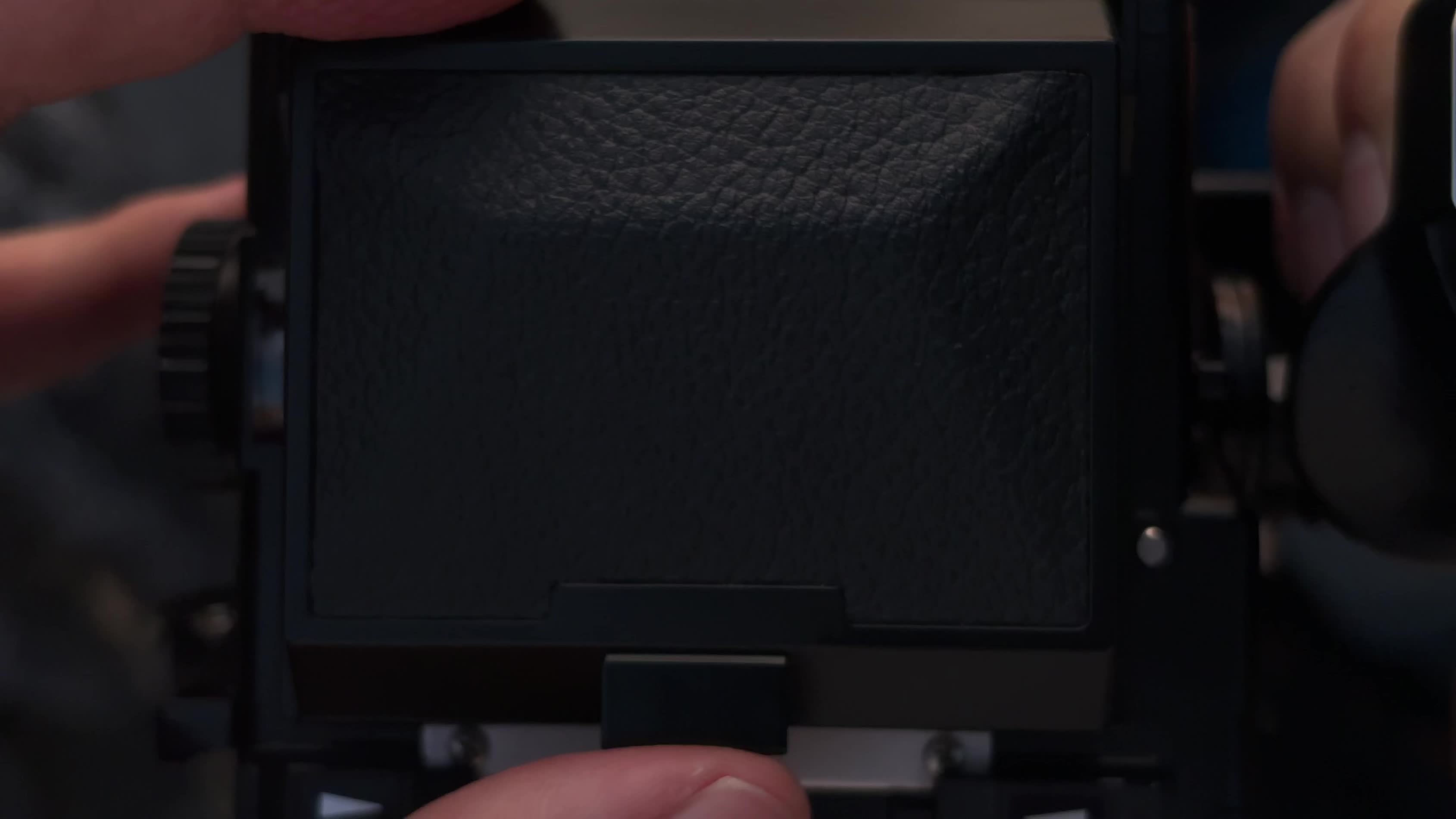 我该…怎么跟你形容取景器里的画面呢…