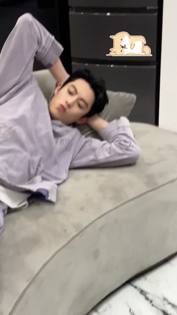 今日坚持跑椭圆机四十分钟第170天✅ 