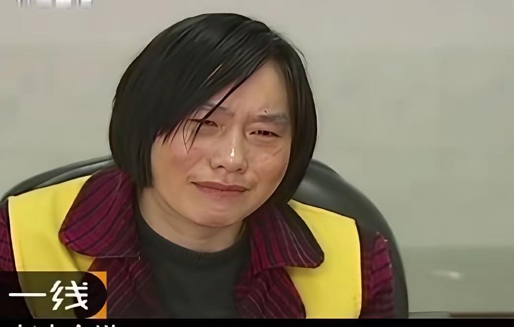 男子趁同小区一少妇丈夫不在家，偷偷溜进对方家里，之后强行发生不正关系，为了脸面，