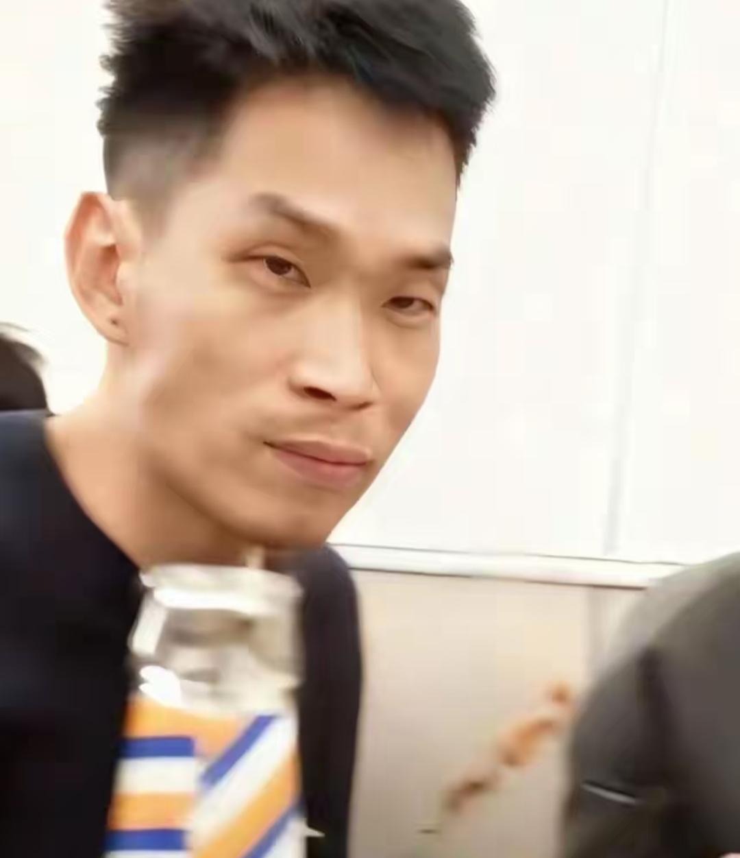 郑州发小杀妻儿的事真是给所有人一个忠告
1.永远不要以自己的善去想别人的恶
2.