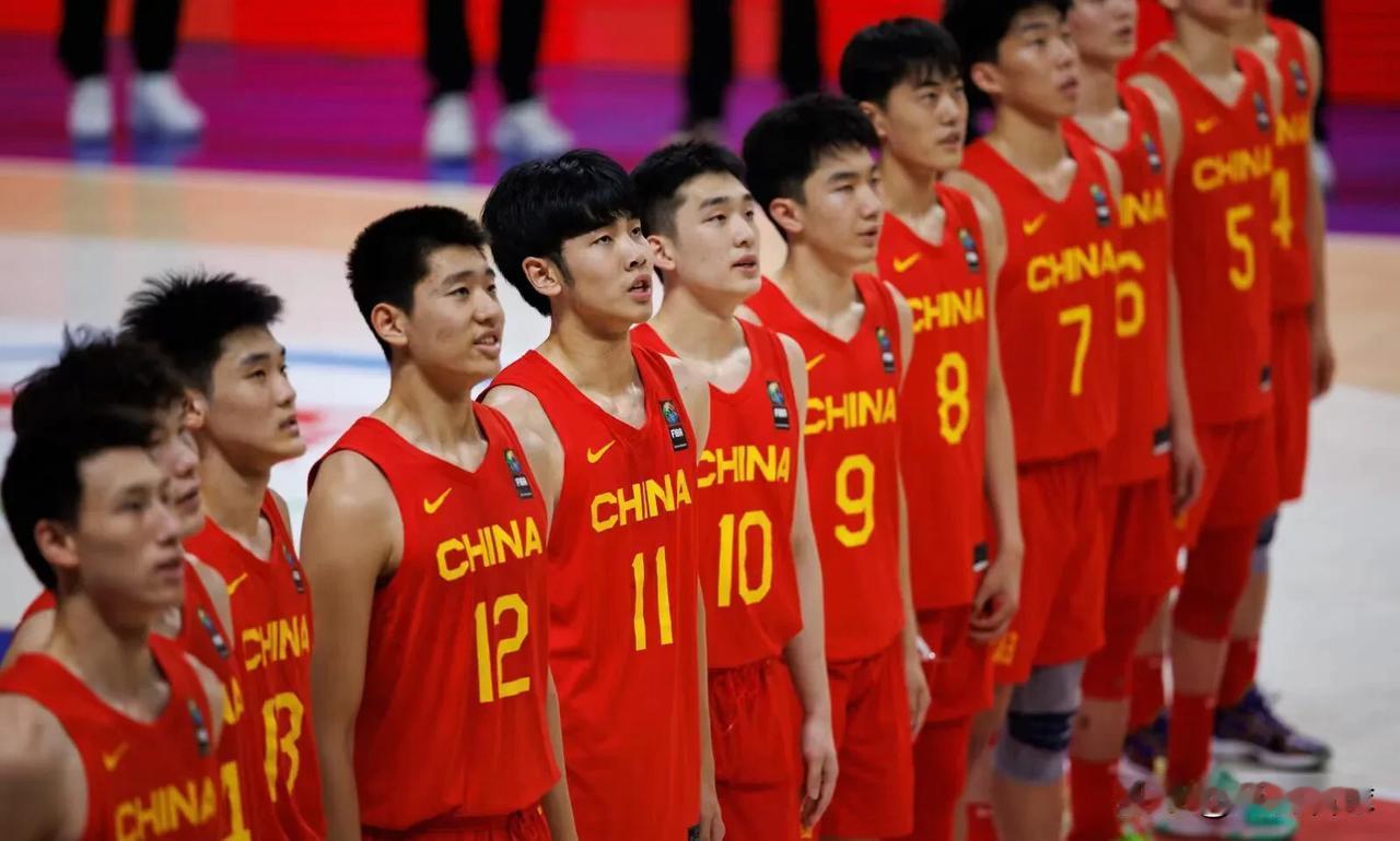 太丢脸了！中国U17男篮62-146不敌美国U17男篮，看看数据和正负值谁该背锅