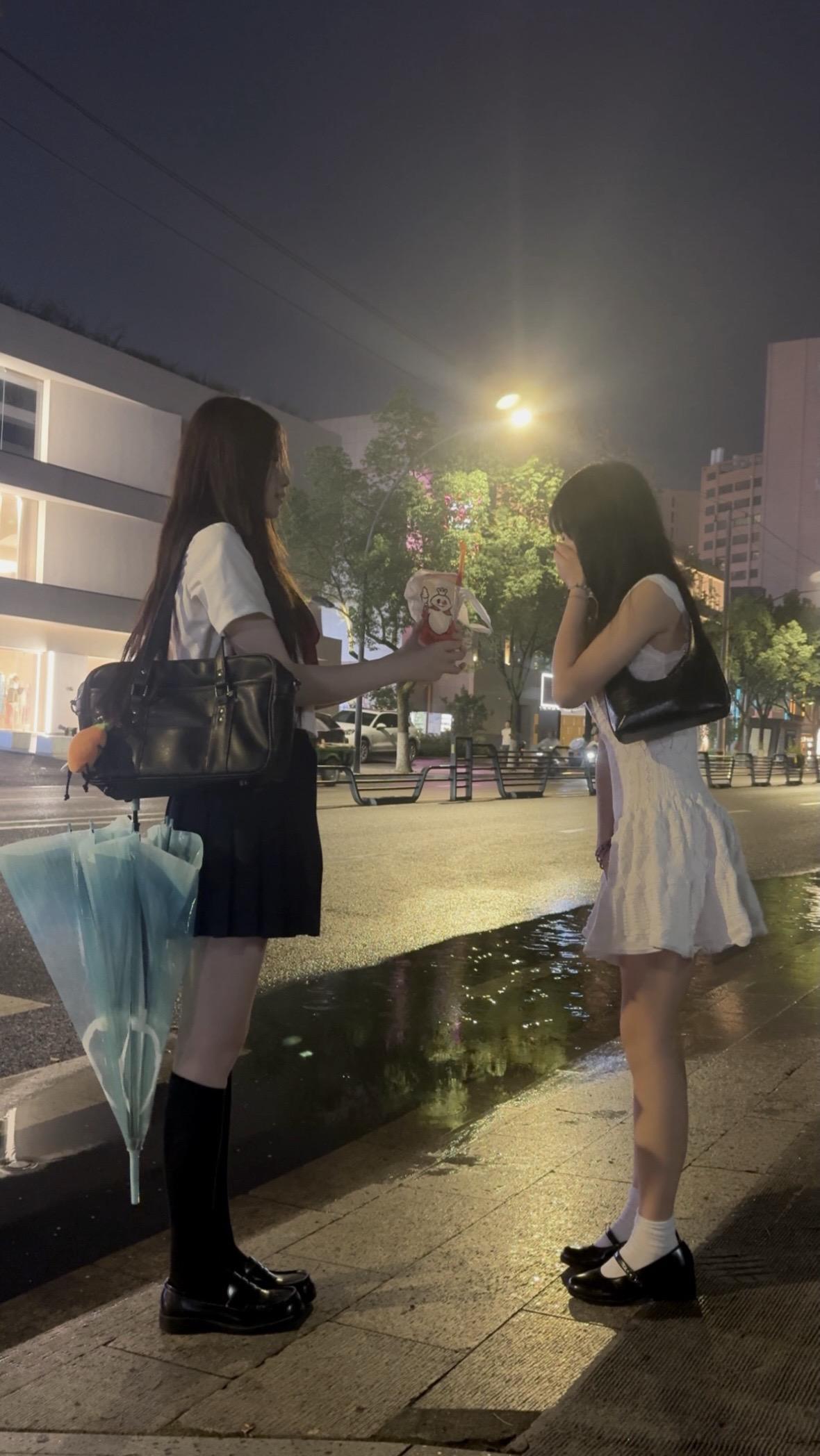 非得是鲜花吗