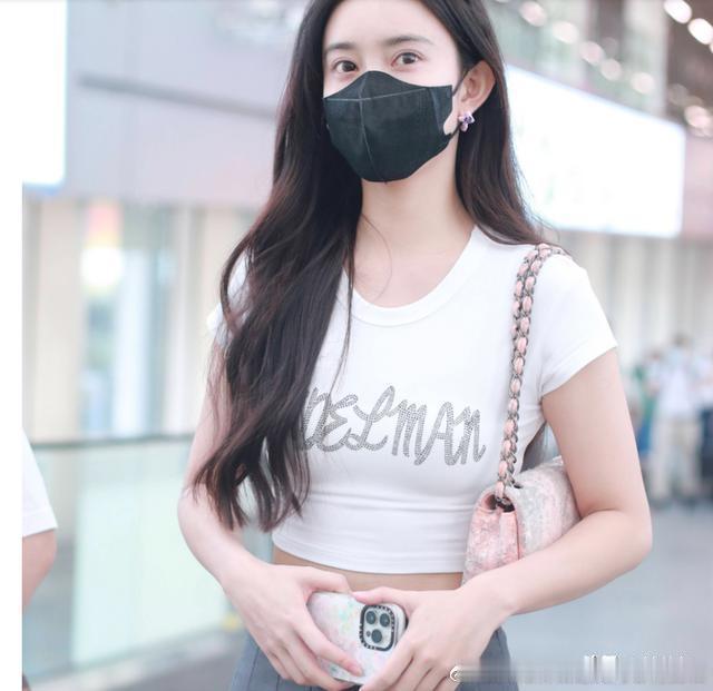 孟子义八月行程满档：无缝进组+海外见面会 