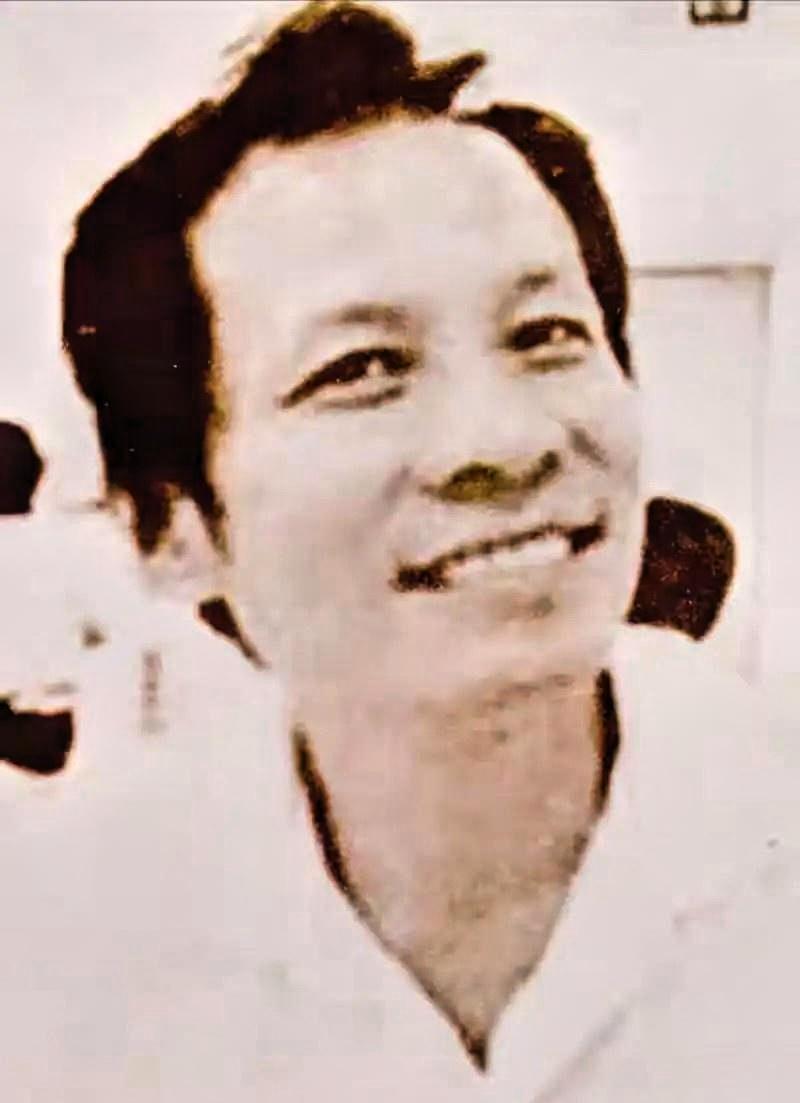 1980年，广州军区总医院护士长周晓琳在列车上结识台湾间谍李俊敏。对方伪造身份刻