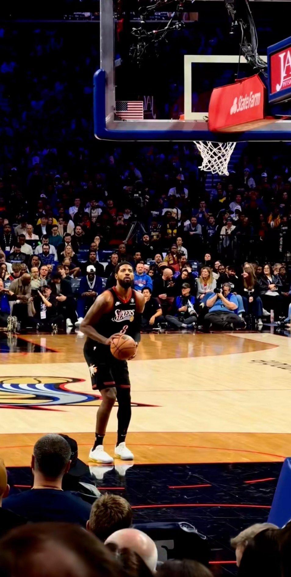 复古版的76人球衣配泡椒是真帅啊 