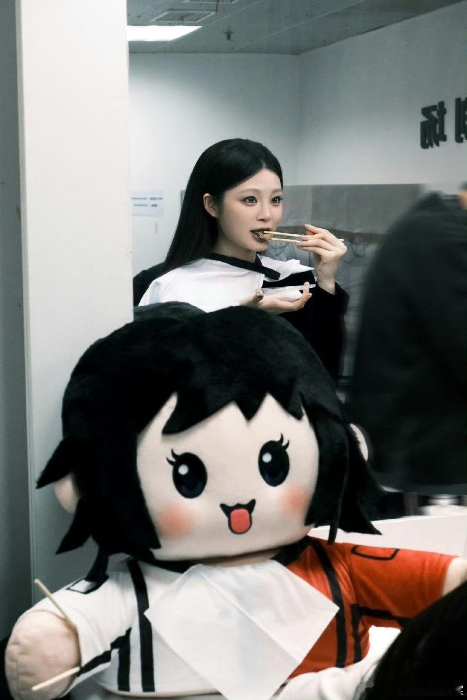 姚晓棠官宣加盟声生不息华流季姚晓棠加盟《声生不息》华流季，这下又有耳福可以享了声